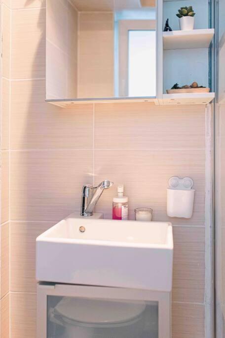 شقة Cozy Studio In The Heart Of بوخارست المظهر الخارجي الصورة